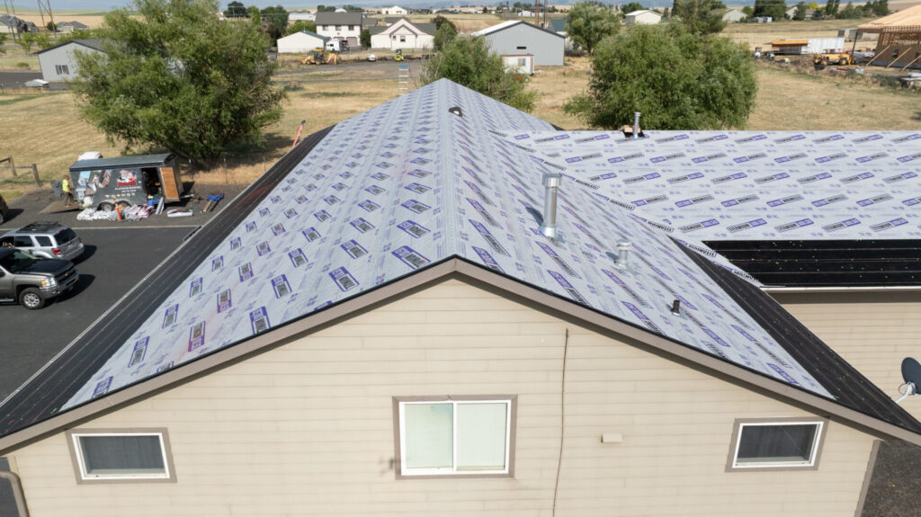Modern commercial building roofing project